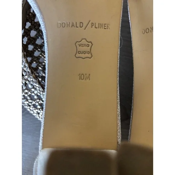 Donald Pliner Size 10 M Gold Woven Gladiator Heels Sandals Designer Old Money - Picture 7 of 8